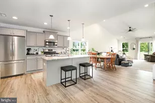 13 Shillington Ln Ln, Carlisle, PA 17013 - Photo 7