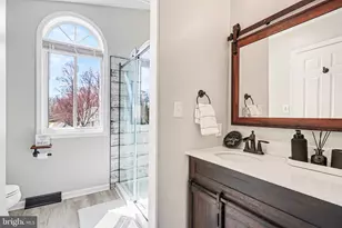 1822 Creek View Dr, New Cumberland, PA 17070 - Photo 11