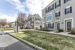 3037 Meridian Cmns, Mechanicsburg, PA 17055 - Photo 7