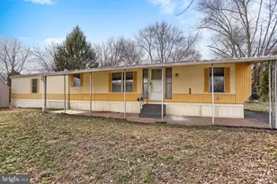 40 Redwood Ln, Carlisle, PA 17015 - Photo 9