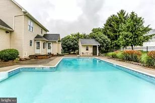 10 Silver Maple Dr, Boiling Springs, PA 17007 - Photo 5