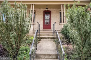 226 Walnut St, Carlisle, PA 17013 - Photo 3