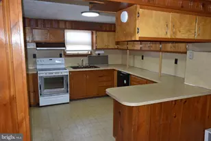 45 Elm St, Lemoyne, PA 17043 - Photo 9