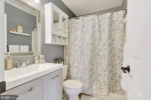 341 Stonehedge Ln, Mechanicsburg, PA 17055 - Photo 13