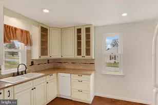 1406 Simpson Ferry Rd, New Cumberland, PA 17070 - Photo 11