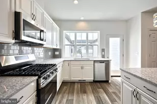 104 Madison dr, Mechanicsburg, PA 17055 - Photo 3