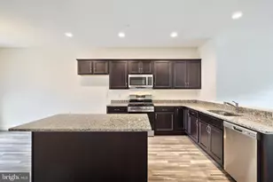 105 Madison Dr, Mechanicsburg, PA 17055 - Photo 3