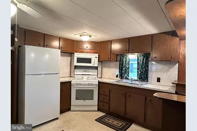 32 Shippensburg Mobile Est, Shippensburg, PA 17257 - Photo 7