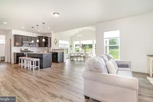 6320 Neha Dr, Mechanicsburg, PA 17050 - Photo 5