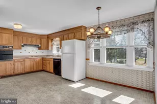 3915 Sullivan St, Mechanicsburg, PA 17050 - Photo 7