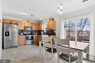 25 Parkview Dr, Carlisle, PA 17013 - Photo 9