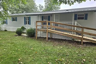 123 Valley Dr Shippensburg Mobile Estate, Shippensburg, PA 17257 - Photo 1