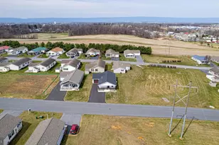 17 Burke Dr, Shippensburg, PA 17257 - Photo 7