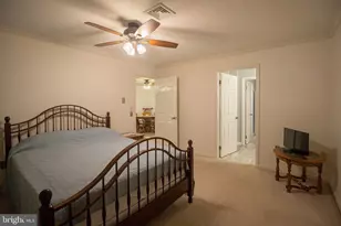 8 Abbey Ct, Carlisle, PA 17015 - Photo 15