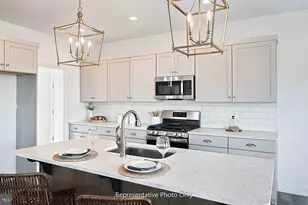 2231 S Autumn Chase Dr, Mechanicsburg, PA 17055 - Photo 15