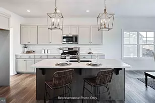 2231 S Autumn Chase Dr, Mechanicsburg, PA 17055 - Photo 13