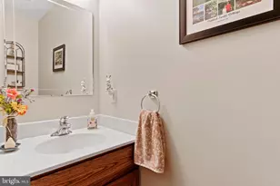 6332 Mercury Dr, Mechanicsburg, PA 17050 - Photo 9