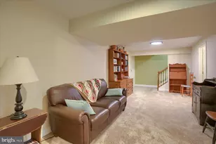 37 Old Coach Ln, Carlisle, PA 17013 - Photo 29