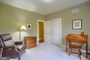 37 Old Coach Ln, Carlisle, PA 17013 - Photo 25