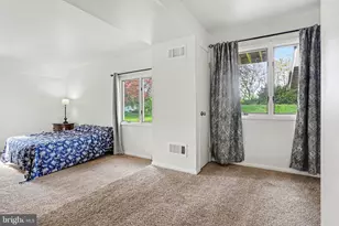 811 Wellington Dr, Carlisle, PA 17013 - Photo 13
