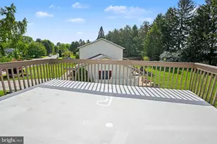 811 Wellington Dr, Carlisle, PA 17013 - Photo 27