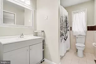 811 Wellington Dr, Carlisle, PA 17013 - Photo 27
