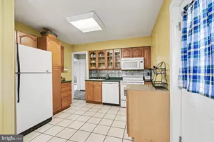 24 Maple Dr, Mechanicsburg, PA 17050 - Photo 5