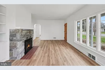 1555 Locust Street, New Cumberland, PA 17070 - Photo 5