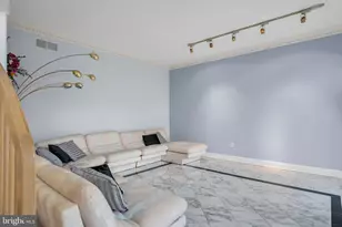 2004 Mountain Pine Dr, Mechanicsburg, PA 17050 - Photo 9