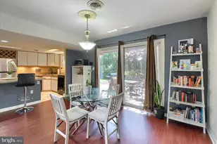 704 Cedar Ridge Ln, Mechanicsburg, PA 17055 - Photo 7