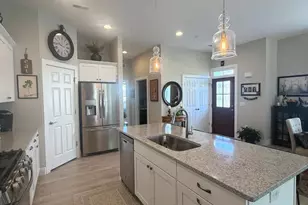 797 Aurora Dr, Mechanicsburg, PA 17055 - Photo 9