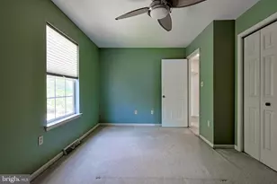 6104 Locust Ln, Mechanicsburg, PA 17050 - Photo 11