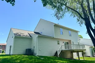 144 Cricket Ln, Camp Hill, PA 17011 - Photo 5