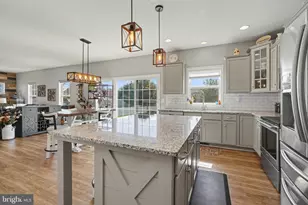 7 Waverly Ln, Carlisle, PA 17015 - Photo 7