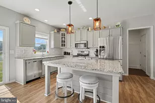 7 Waverly Ln, Carlisle, PA 17015 - Photo 5