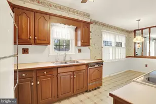 323 Evergreen St, New Cumberland, PA 17070 - Photo 9