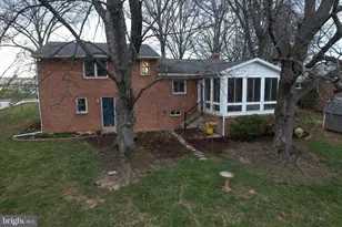 11 W Shore Dr, Camp Hill, PA 17011 - Photo 15