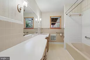 205 N Middlesex Rd, Carlisle, PA 17013 - Photo 13