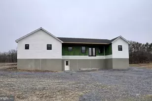 51 Holly Estates Dr, Gardners, PA 17324 - Photo 3