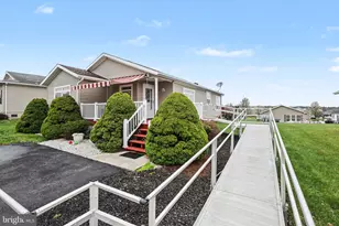 121 Oriole Dr, Carlisle, PA 17013 - Photo 5