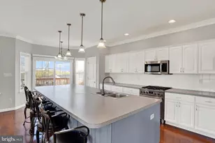 19 Indiana Cir, Lemoyne, PA 17043 - Photo 5