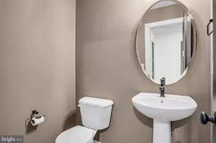 2160 S Autumn Chase Dr, Mechanicsburg, PA 17055 - Photo 11