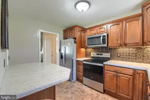 5202 Royal Dr, Mechanicsburg, PA 17055 - Photo 11