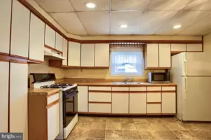 430 N East St, Carlisle, PA 17013 - Photo 11