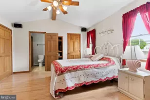 924 W Trindle Rd, Mechanicsburg, PA 17055 - Photo 31