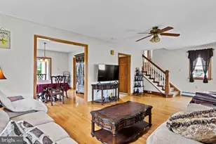 924 W Trindle Rd, Mechanicsburg, PA 17055 - Photo 5