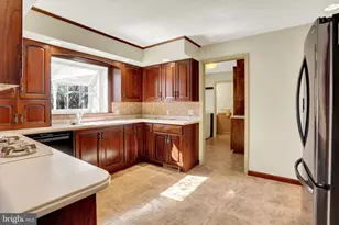 616 Brad St, Shippensburg, PA 17257 - Photo 3