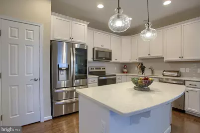 646 Republic Way, Mechanicsburg, PA 17050 - Photo 5