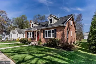 251 E Pomfret St, Carlisle, PA 17013 - Photo 3