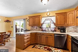 22 Cobblestone Dr, Carlisle, PA 17015 - Photo 9